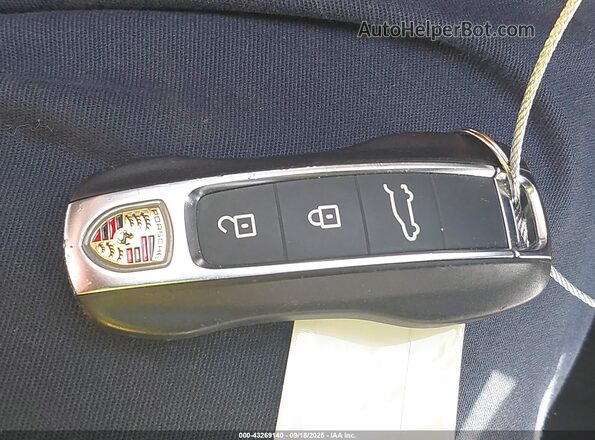 WP1AA2AY5RDA00128 2024 PORSCHE CAYENNE Dark Blue Вид панели приборов