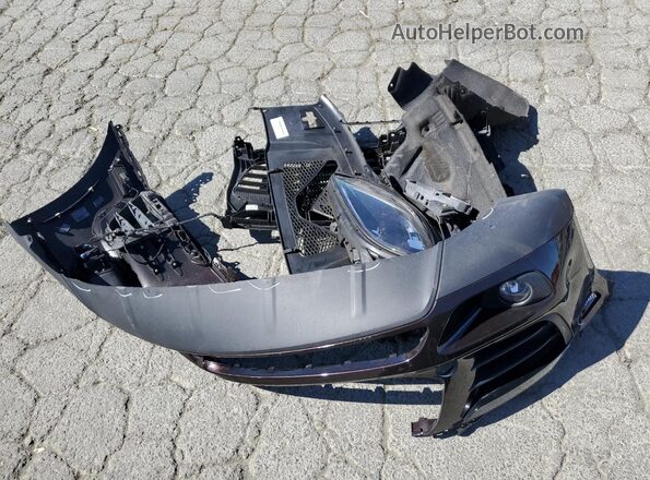 WP1AB2A54JLB35646 2018 PORSCHE MACAN Brown Engine compartment view
