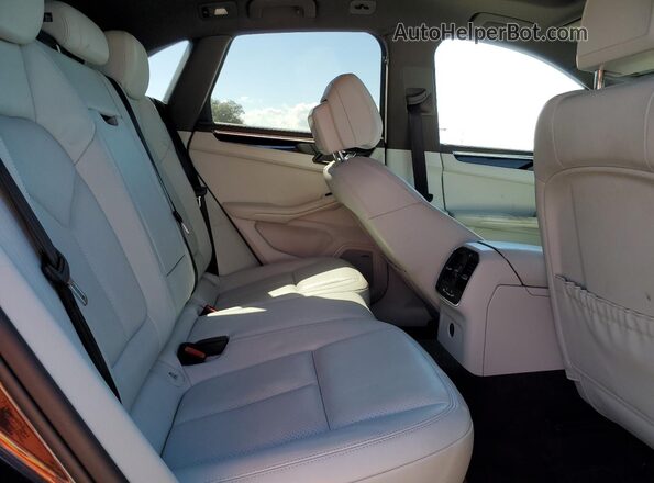 WP1AB2A59JLB34864 2018 PORSCHE MACAN Charcoal Rear interior view