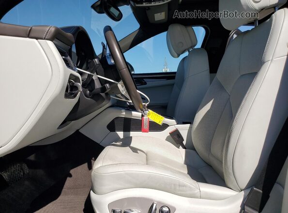 WP1AB2A59JLB34864 2018 PORSCHE MACAN Charcoal Front interior view