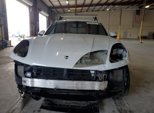 WP1AG2A51JLB65415 2018 PORSCHE MACAN White Vista frontal