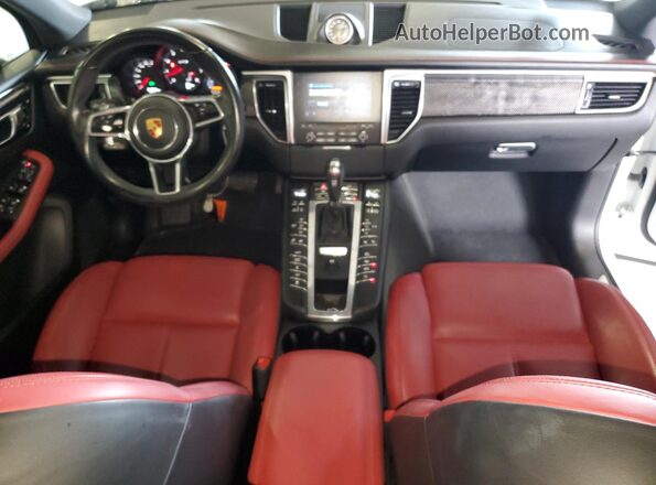 WP1AG2A51JLB65415 2018 PORSCHE MACAN White Vista del salpicadero