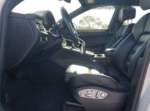 WP1AG2A58MLB51368 2021 PORSCHE MACAN White Սալոնի դիմացի տեսք