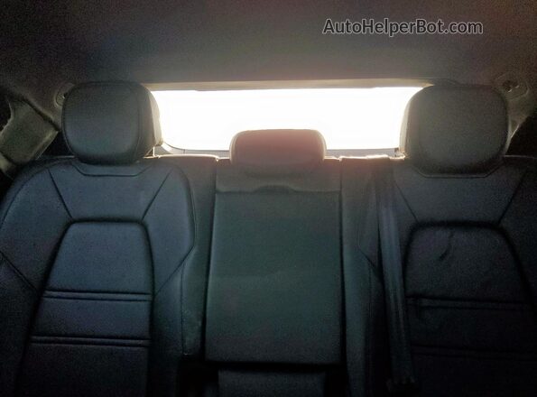 WP1BA2AY2PDA25179 2023 PORSCHE CAYENNE Gray Widok tylnych siedzeń