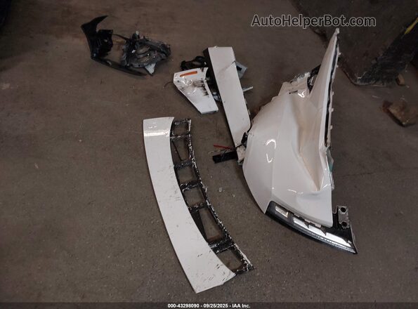 WUACEAFX8N7900462 2022 AUDI R8 White წინა პანელის ხედი