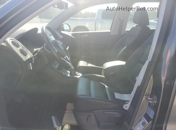 WVGAV7AX2GW552886 2016 VOLKSWAGEN TIGUAN Gray Widok wnętrza z przodu