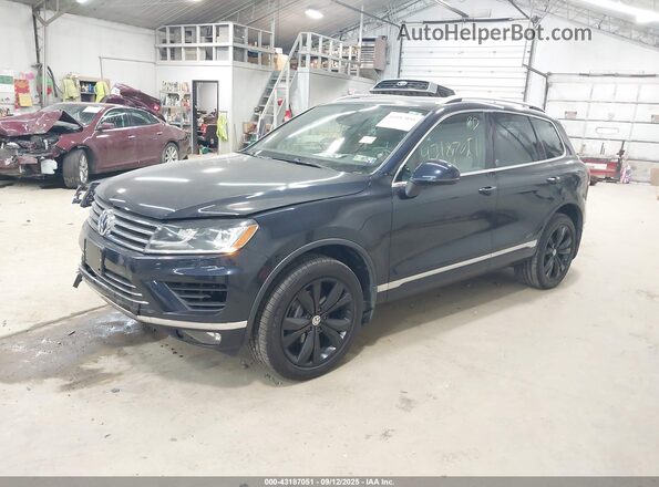 WVGRF7BP2HD005662 2017 VOLKSWAGEN TOUAREG Черный Передняя левая четверть
