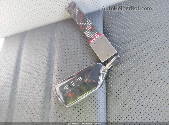 WVW3A7CD5PW134740 2023 VOLKSWAGEN GOLF Белый Вид панели приборов