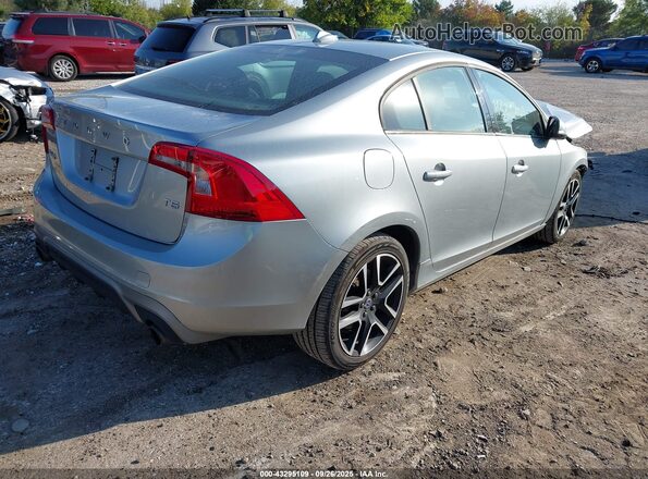 YV126MFL7H2421739 2017 VOLVO S60 Серебряный Задняя правая четверть