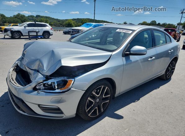 YV126MFLXH2432864 2017 VOLVO S60 Silver Front left