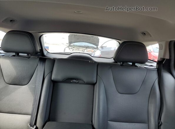 YV140MSL1J2399470 2018 VOLVO V60 Black Vista de los asientos traseros
