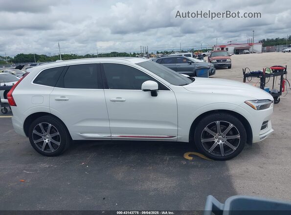 YV4102DL5M1887032 2021 VOLVO XC60 Белый Панорамный вид салона 360°