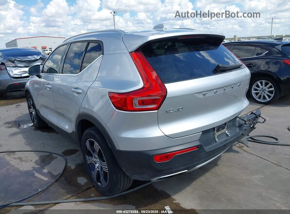 YV4162UL8K2097844 2019 VOLVO XC40 Серебряный Задняя левая четверть