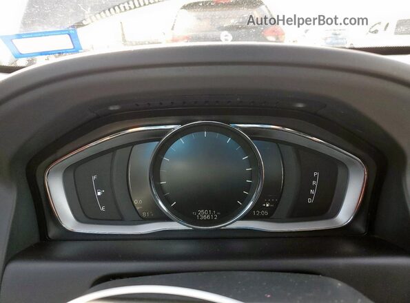 YV440MDU3H2152812 2017 VOLVO XC60 Black ხელსაწყოთა პანელის ხედი