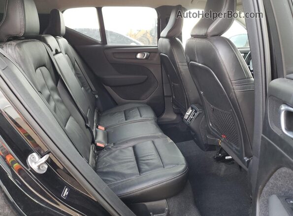 YV4AC2HK4N2780784 2022 VOLVO XC40 Black Вид задньої частини салону