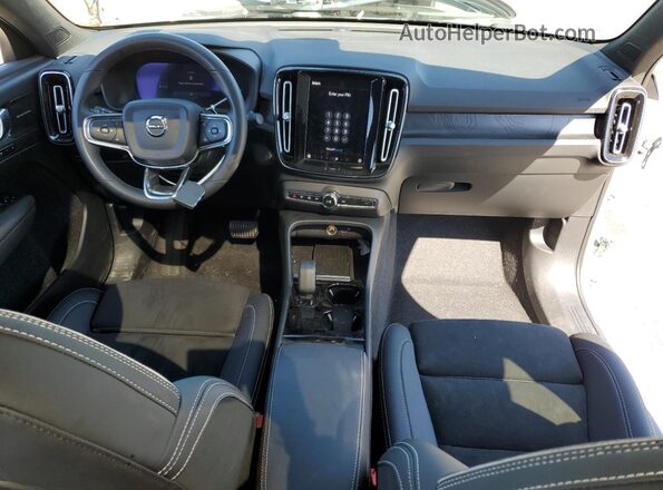YV4ED3GM1P2048963 2023 VOLVO C40 Gray Առջևի վահանակի տեսք