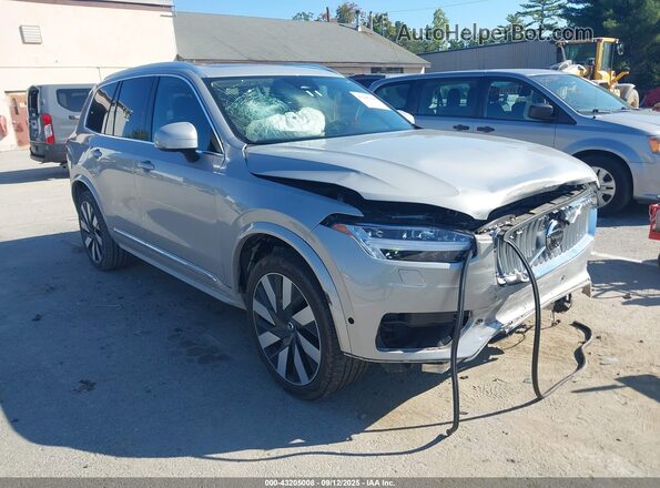 YV4H60CEXR1148010 2024 VOLVO XC90 RECHARGE PLUG-IN HYBRID Серебряный Передняя правая четверть