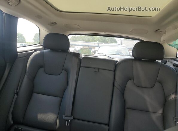 YV4H60DLXR1790787 2024 VOLVO XC60 Gray Vista de los asientos traseros