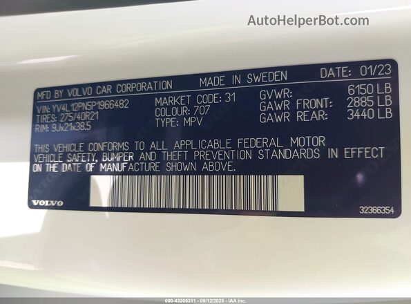 YV4L12PN5P1966482 2023 VOLVO XC90 White Vista del compartimento del motor