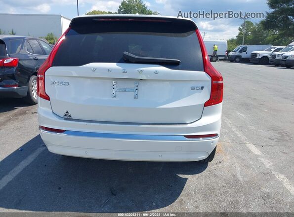 YV4L12PN5P1966482 2023 VOLVO XC90 White 