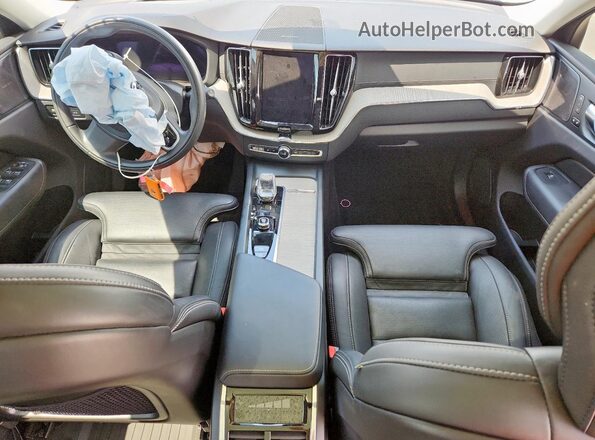 YV4L12RL3N1904555 2022 VOLVO XC60 Серый Вид панели приборов