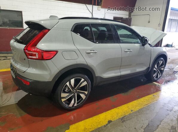 YV4L12UC1S2492407 2025 VOLVO XC40 Silver Tył prawy