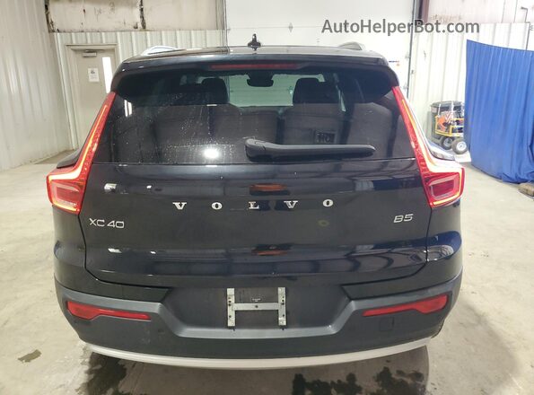 YV4L12UE5R2332123 2024 VOLVO XC40 Черный Вид сзади