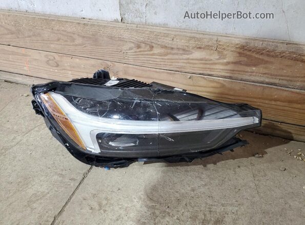 YV4M12RC3S1148094 2025 VOLVO XC60 Серебряный Вид наклейки с VIN-кодом