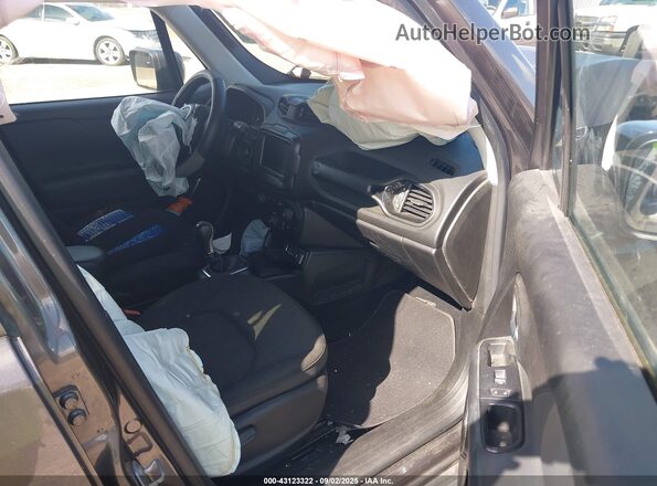 ZACCJABB3JPH62264 2018 JEEP RENEGADE Серый Вид салона спереди