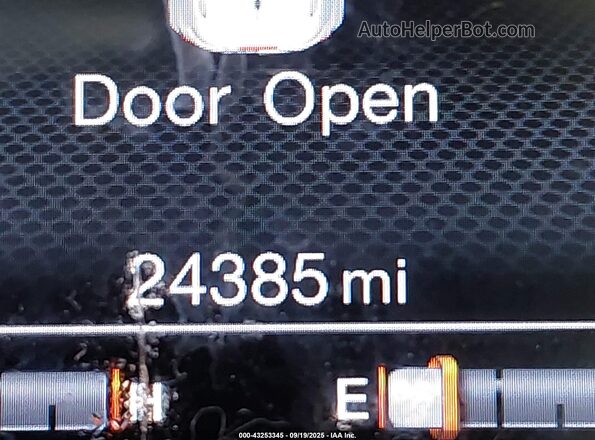 ZACNJDD16PPP28176 2023 JEEP RENEGADE Черный 