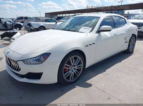 ZAM57YSA3J1296211 2018 MASERATI GHIBLI Белый Передняя левая четверть