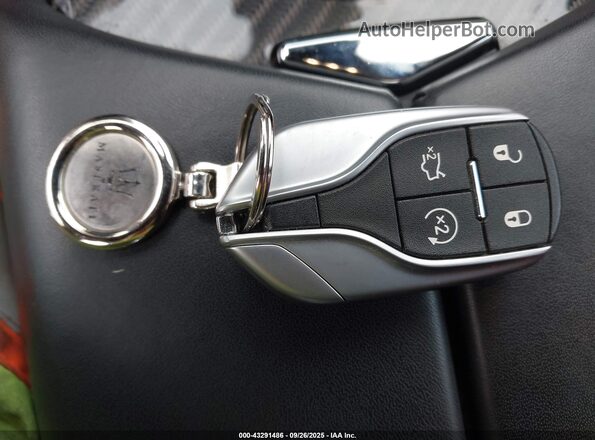 ZAM57YTM3N1383976 2022 MASERATI GHIBLI Black წინა პანელის ხედი