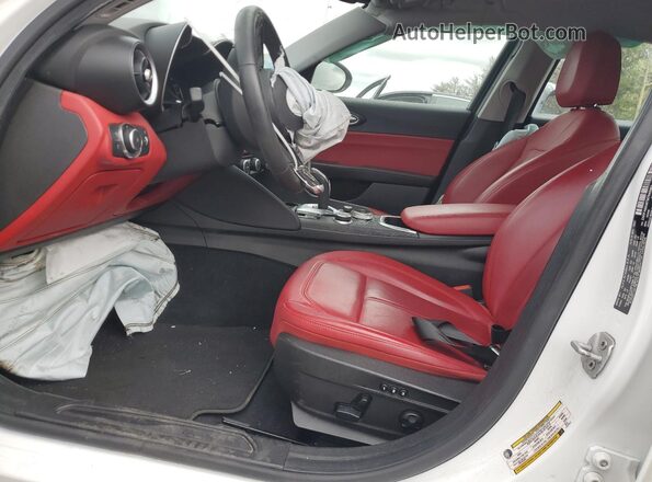 ZARFAMAN7M7645983 2021 ALFA ROMEO GIULIA Белый Вид салона спереди