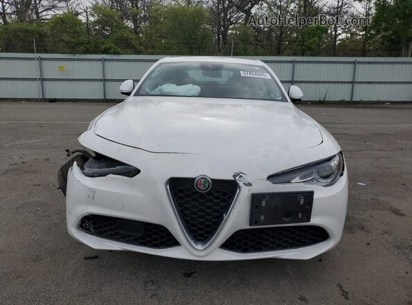 ZARFAMAN7M7645983 2021 ALFA ROMEO GIULIA Белый Вид спереди