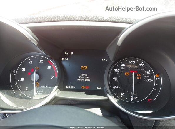 ZARFAMBN9M7640105 2021 ALFA ROMEO GIULIA Красный Вид задних сидений