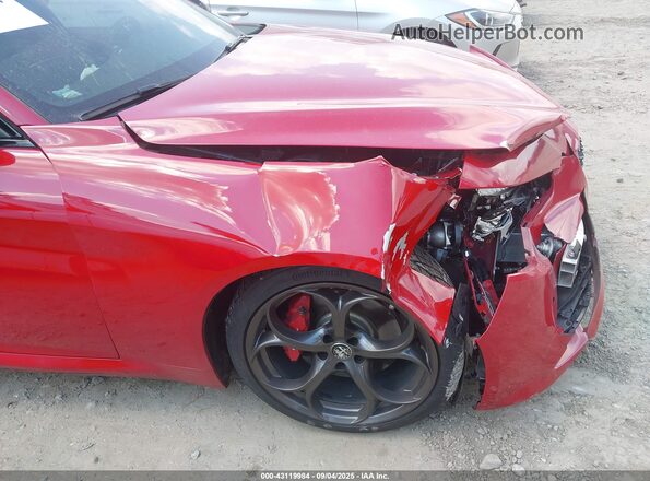 ZARFAMBN9M7640105 2021 ALFA ROMEO GIULIA Красный Вид спереди