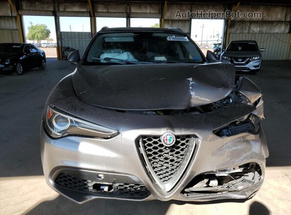 ZASFAKAN2J7B88128 2018 ALFA ROMEO STELVIO Gray Vista frontal