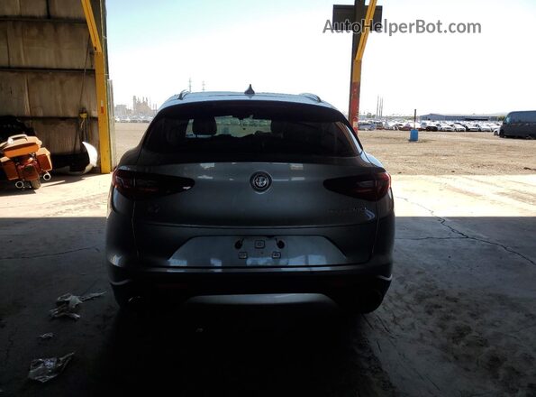ZASFAKAN2J7B88128 2018 ALFA ROMEO STELVIO Gray Vista trasera