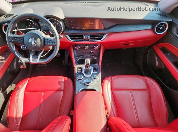 ZASPAJAN9M7C99004 2021 ALFA ROMEO STELVIO Красный Вид панели приборов