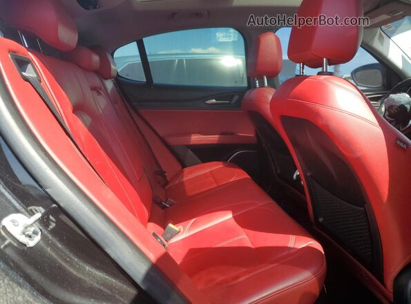 ZASPAJANXL7C76295 2020 ALFA ROMEO STELVIO Black Rear interior view