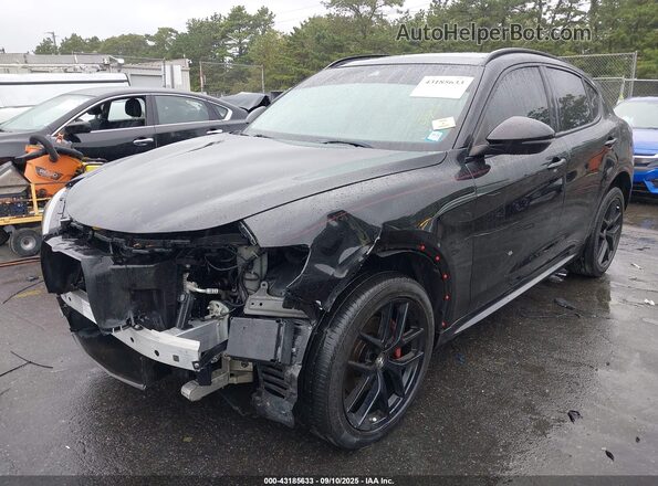 ZASPAKBN0M7D10265 2021 ALFA ROMEO STELVIO Черный Передняя левая четверть