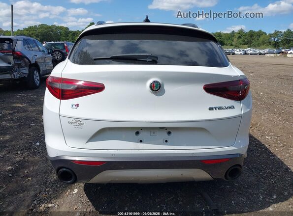 ZASPAKBN0N7D43347 2022 ALFA ROMEO STELVIO White 