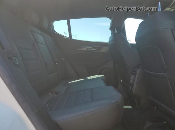 ZASPATCWXR3047940 2024 ALFA ROMEO OTHER Белый Вид задней части салона