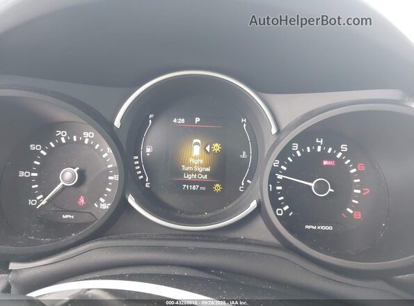 ZFBCFADH1JZ041447 2018 FIAT 500L Синий Вид задних сидений