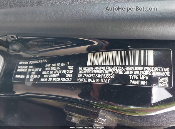 ZFBCFXAB4HP535598 2017 FIAT 500X Black Widok komory silnika