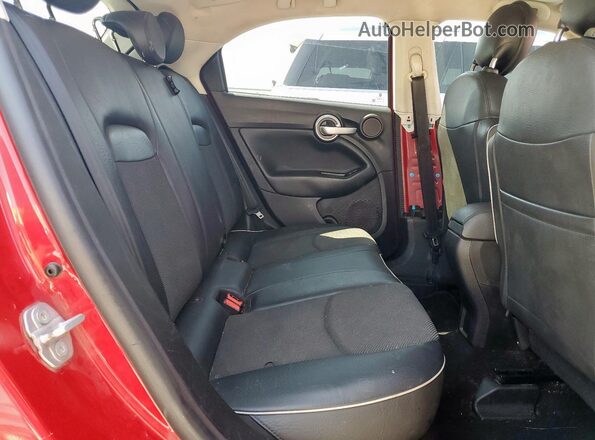 ZFBCFXCB6JP690673 2018 FIAT 500X Red Vista de los asientos traseros