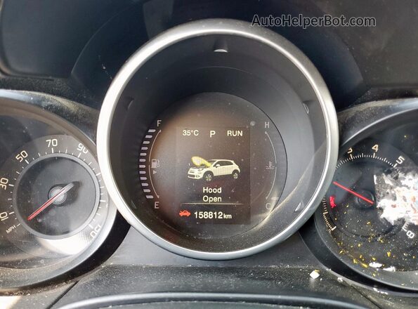ZFBCFXCB6JP690673 2018 FIAT 500X Red Vista del cuadro de instrumentos