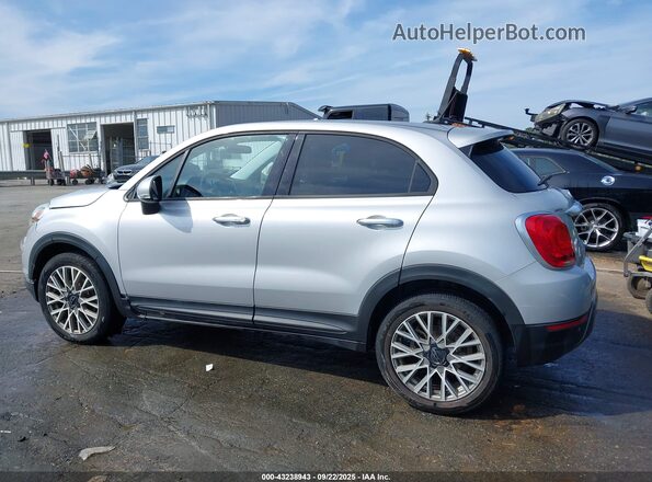 ZFBCFYCT9GP501828 2016 FIAT 500X Silver Widok wnętrza 360 stopni