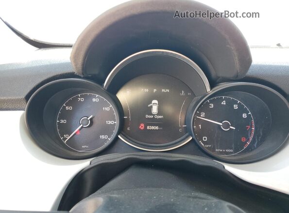 ZFBNFYA17KP774561 2019 FIAT 500X White ხელსაწყოთა პანელის ხედი