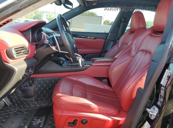 ZN661XUS9LX341452 2020 MASERATI LEVANTE Черный Вид салона спереди